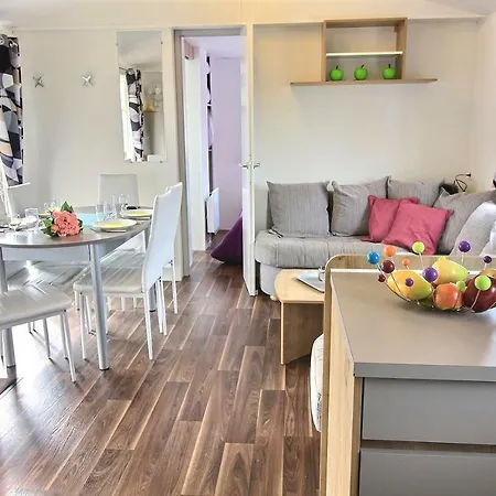 Camping Ouilok Vacances - Domaine De 4*